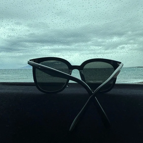 Gentle Monster My Ma 01 Sunglasses 'Black'